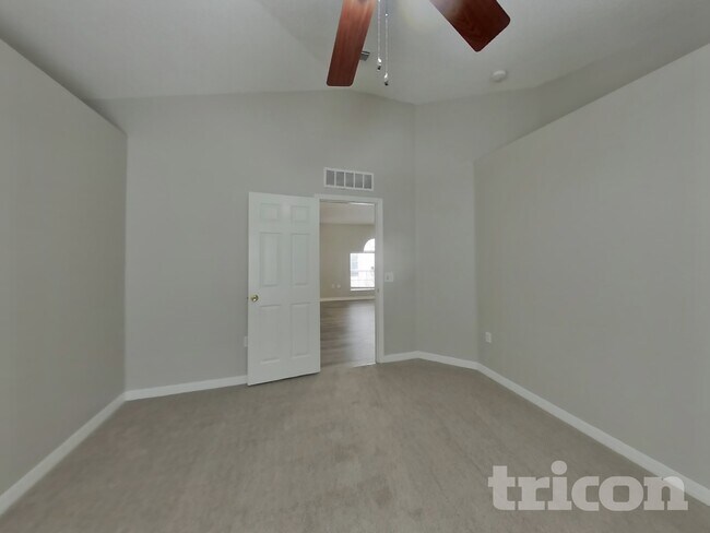 Building Photo - 3556 Alec Dr