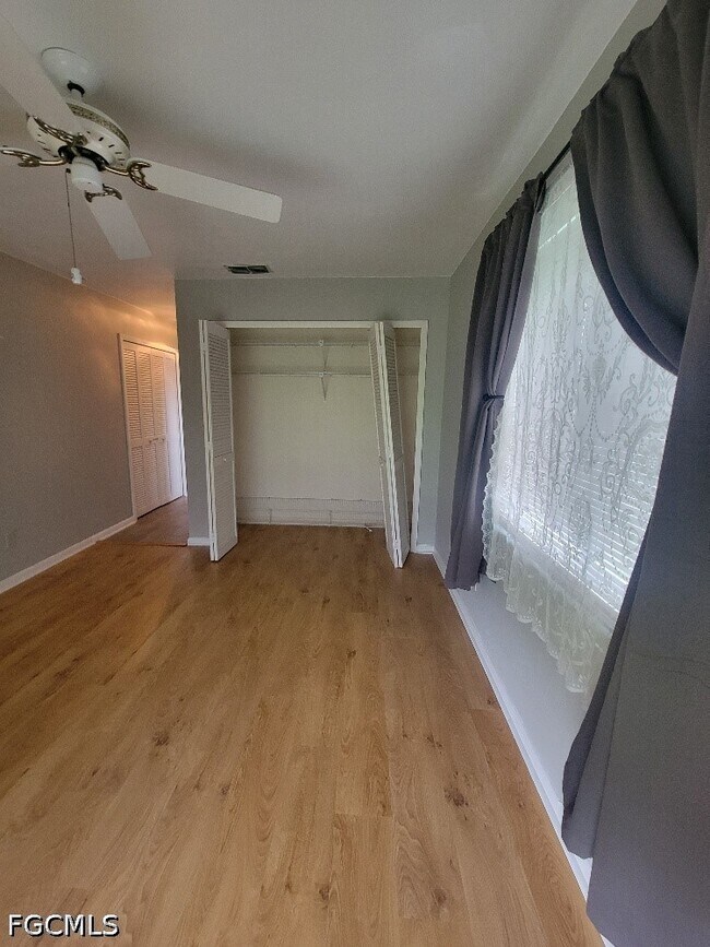 Building Photo - 10 Regency Ct