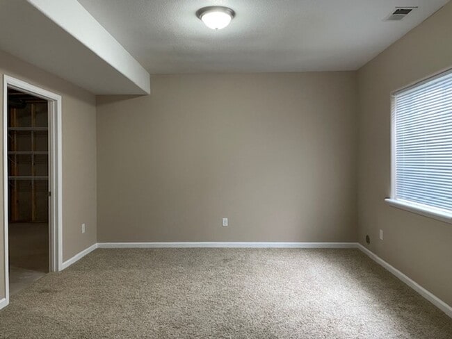 Building Photo - 6960 Whistler Dr