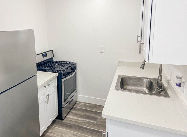 Interior Photo - 5478 Carlson Dr