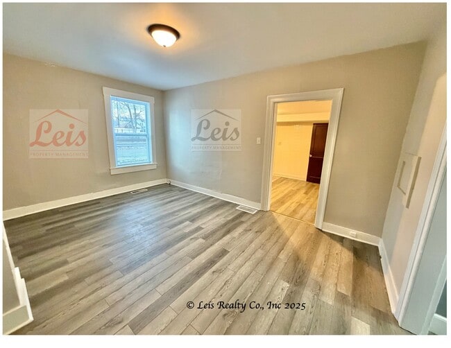 Building Photo - 301 E Canal St