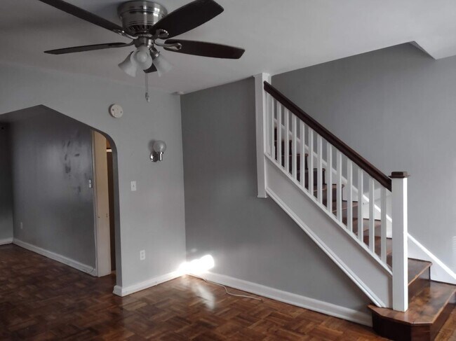 Building Photo - 5028 Chalgrove Ave