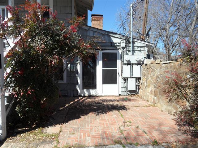 Building Photo - 2008 Sanguinet St