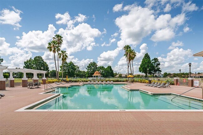 Building Photo - 8402 Lake Burden Cir
