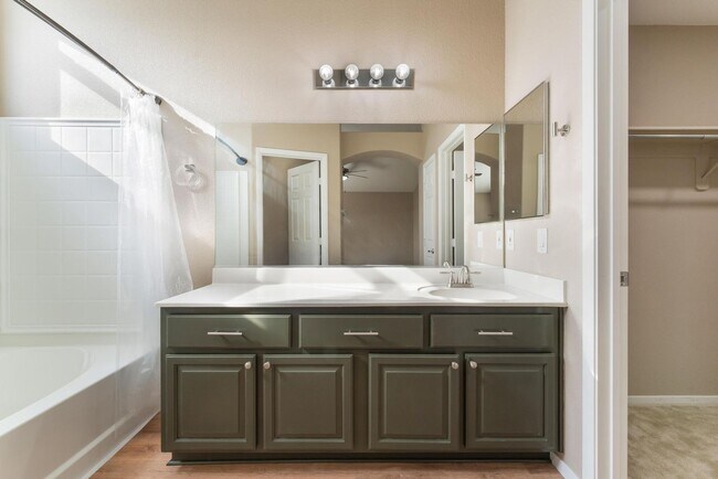 Building Photo - 6604 Lavender Lilly Ln