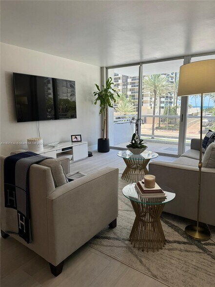 Building Photo - 5700 Collins Ave