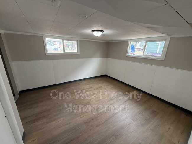 Building Photo - 820 35th Ave Ct