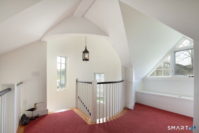 Building Photo - 17 Washinee Heights Rd