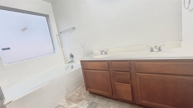 Building Photo - 18311 Melissa Springs Dr