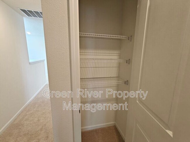 Building Photo - 5724 Lagoon Cruise Wy