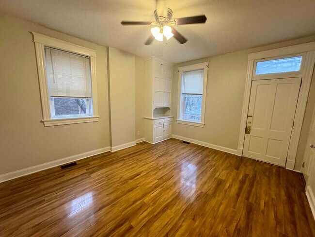 Building Photo - 3539 Giles Ave
