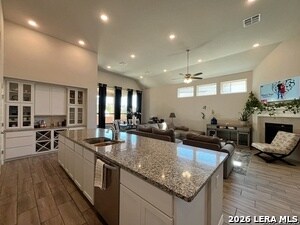 Building Photo - 12318 Upton Park