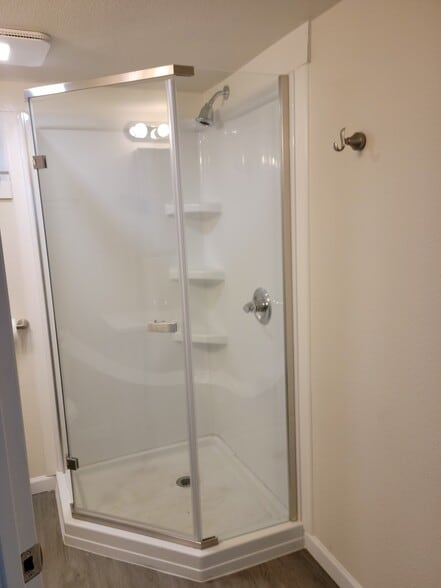 Bathroom2 - Downstair - 605 W Whitman Dr