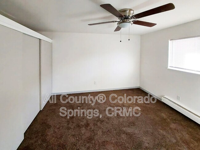 Building Photo - 2119 Preuss Rd