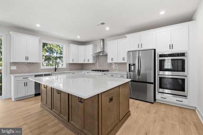 Building Photo - 104 Alabaster Ln