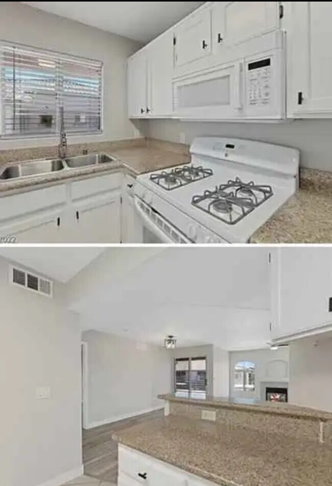 Building Photo - 4555 E Sahara Ave