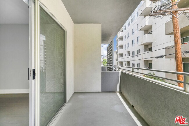 Building Photo - 1730 Sawtelle Blvd