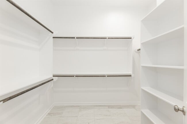 Building Photo - 24219 Tallgrass Mdw Trl