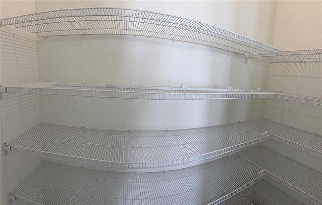 Building Photo - 10374 Pearson Ave