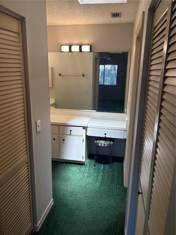 Building Photo - 501 Mansfield Dr