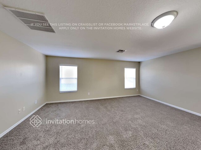 Building Photo - 15262 Galbi Dr