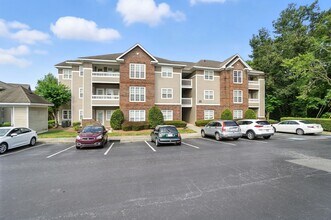 Building Photo - Minutes from UNCC Campus