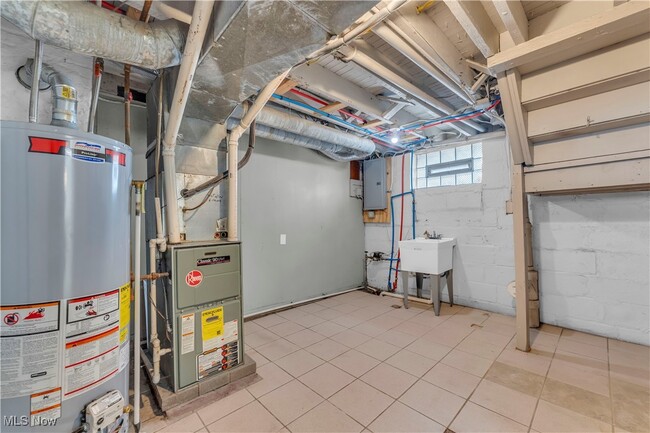 Building Photo - 11217 Florian Ave