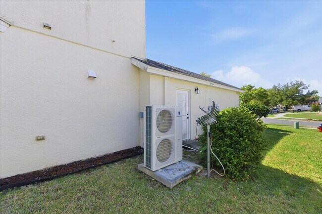 Building Photo - Spacious 4BR Home in Fore Ranch | Office + Ensuite + Extended Garage | Available Now