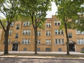 Building Photo - 3717 W Cullom Ave