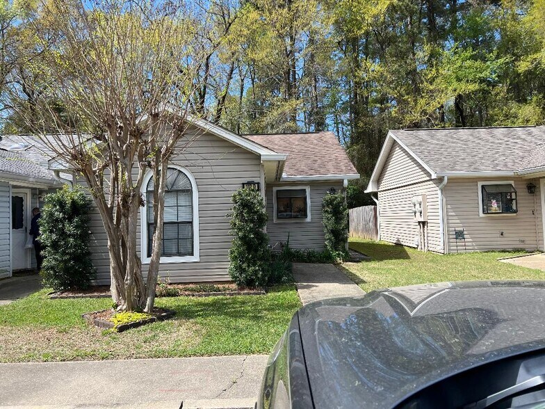 Building Photo - 112 Willow Branch Dr