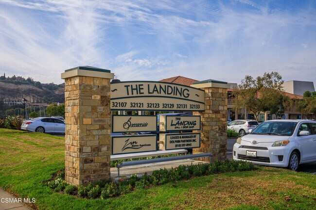 Building Photo - 3709 Summershore Ln