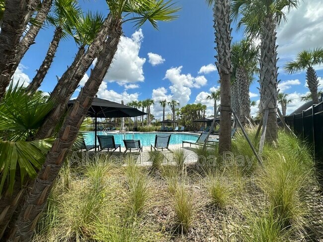 Building Photo - 1443 Tahitian Sunrise Dr