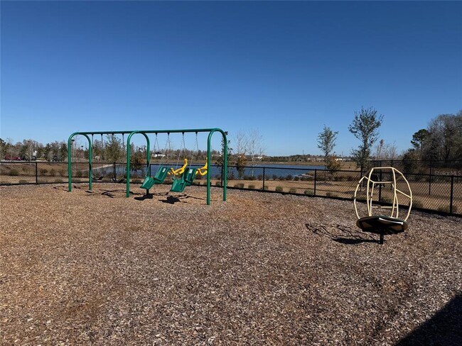 Building Photo - 17212 English Chestnut Wy