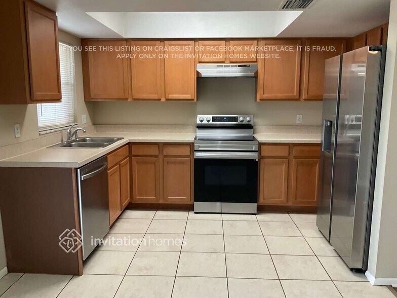 Building Photo - 12132 Carolina Woods Ln