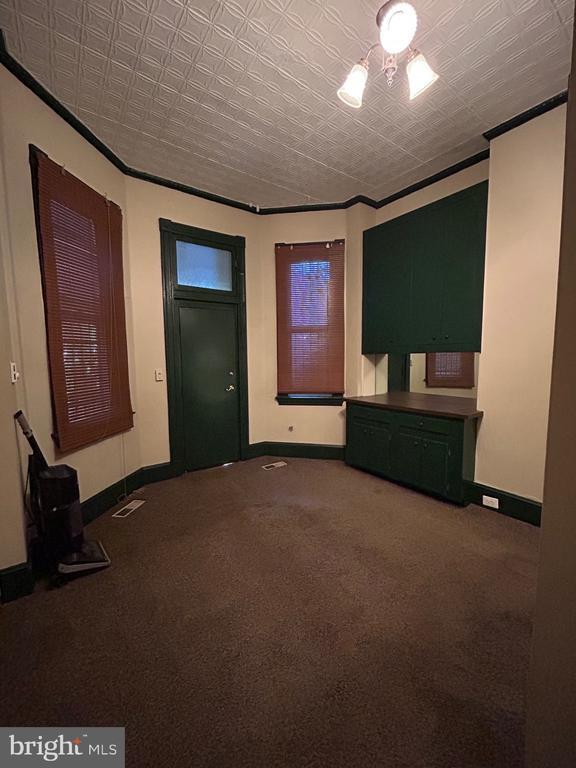 Building Photo - 2352 Eutaw Pl