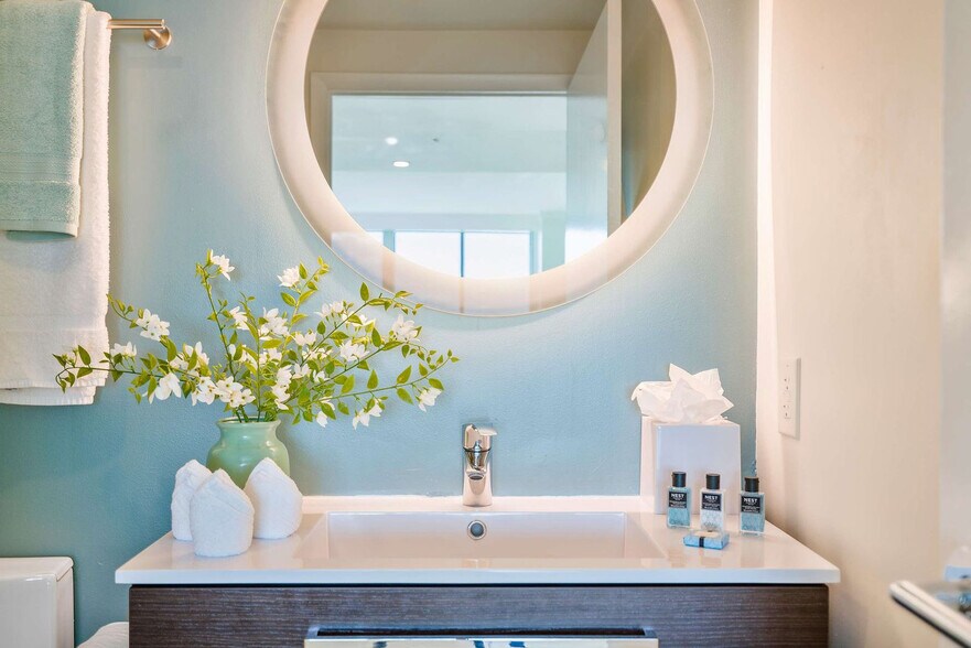 Building Photo - 2889 McFarlane Rd