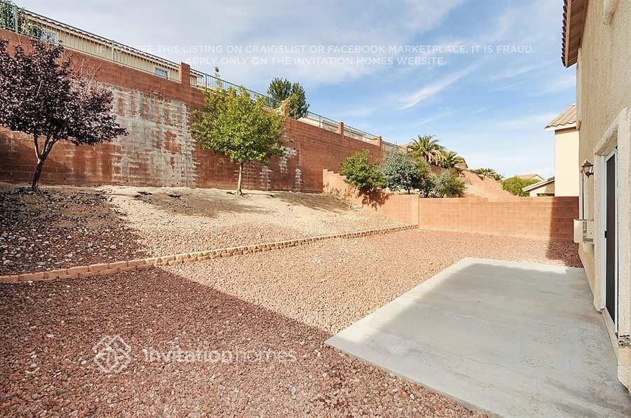 Building Photo - 1405 Dream Bridge Dr