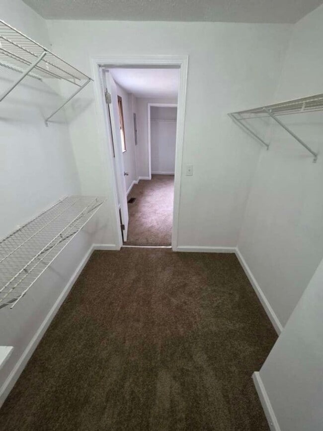 Building Photo - Cozy 3bd/2bth