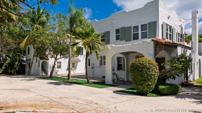 Building Photo - 717 Forest Hill Blvd