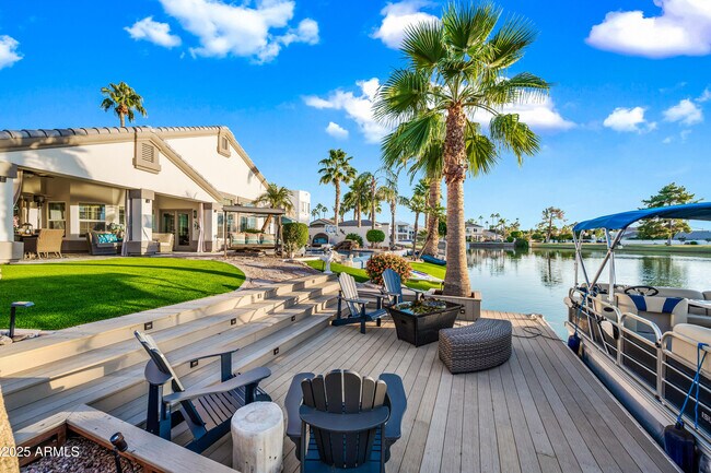 Building Photo - 1817 E Willow Tree Ct