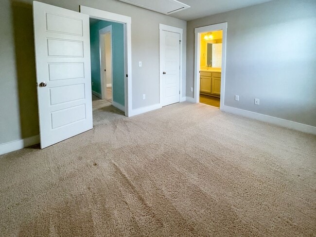 Building Photo - Modern Luxury in the Heart of Briar Chapel – Walk to Everything! (flexible move-in)