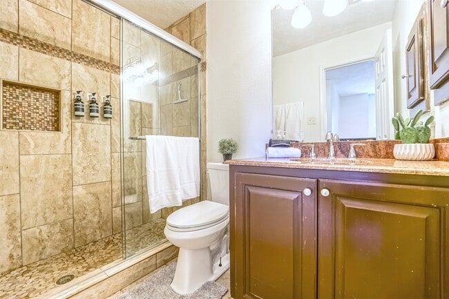 Building Photo - 718 Regency Ct