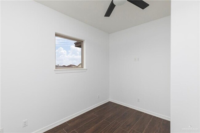 Building Photo - 2502 W Elbrus Ave