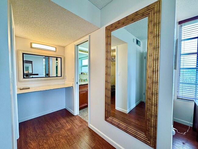 Building Photo - 2671 S Course Dr