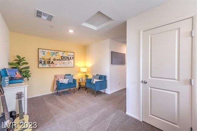 Building Photo - 9114 Hitmaker St
