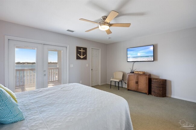 Building Photo - 14180 River Rd