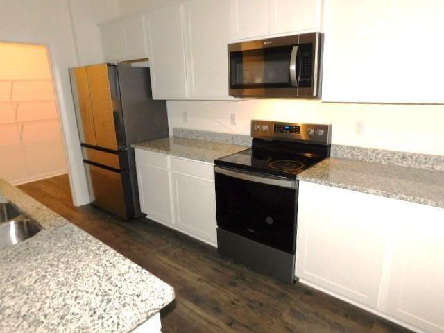 Building Photo - 3689 Chevington Ct SE