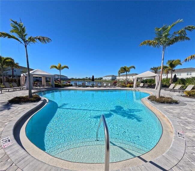 Building Photo - 6511 San Nicola Pl