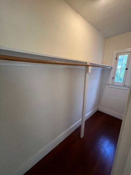 Bedroom closet - 502 1/2 N Heliotrope Dr