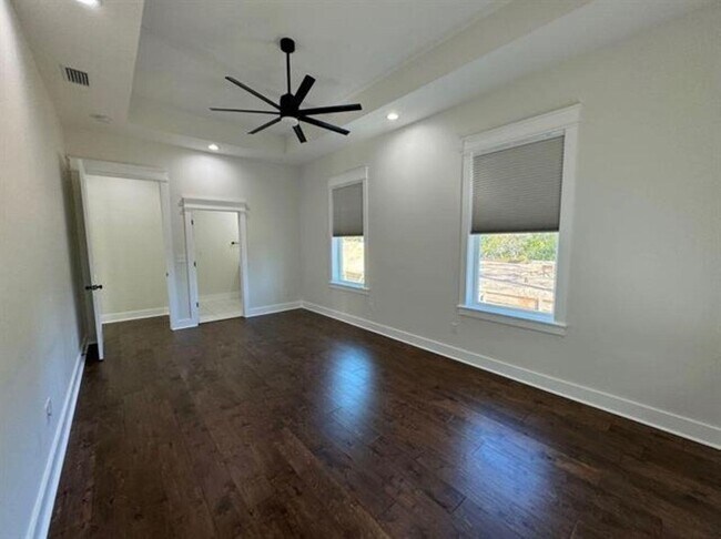 Building Photo - 3541 Sanctuary Dr